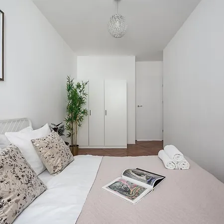 Lumina I 3br With Balcony I Near Center * Warszawa