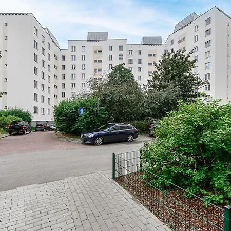 Lumina I 3br With Balcony I Near Center *
